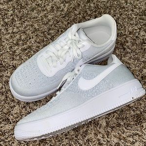 Air force 1’s w/ stretchy material